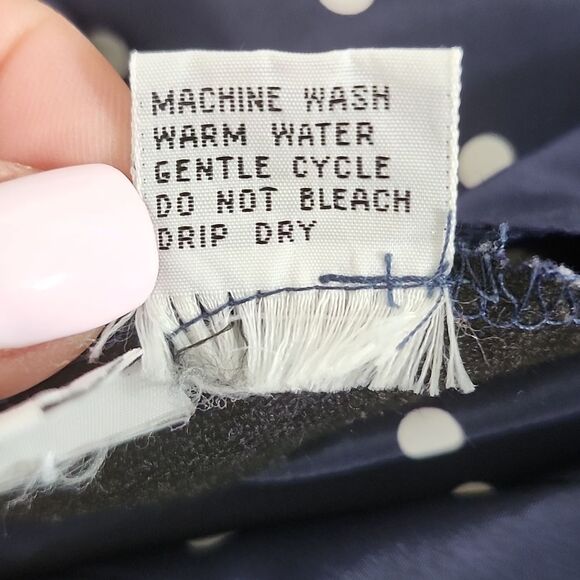 Alfred Dunner Petite Navy Blue & White Polka Dot Short Slv Blouse, 8P - Picture 8 of 9